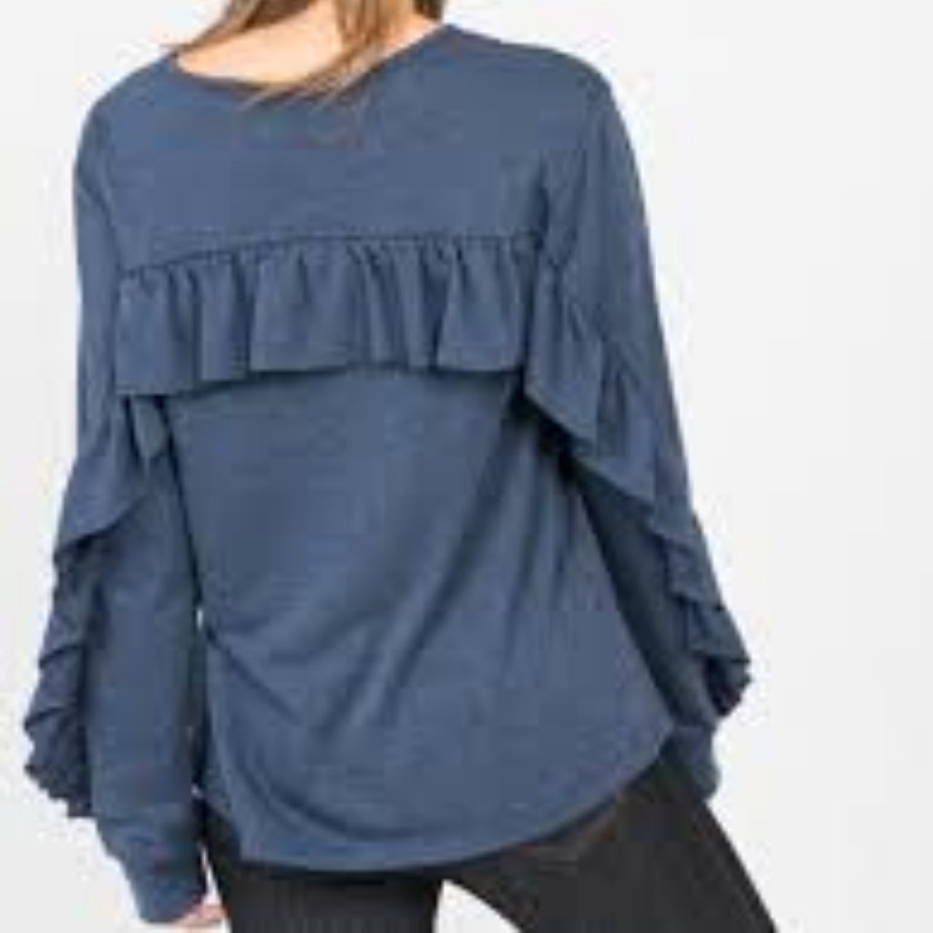 Bnwt A&D Ruffle Pullover